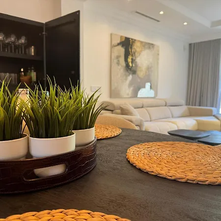 Aloha Hill Club 36 * Marbella